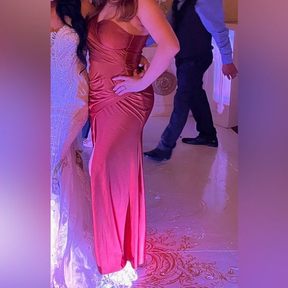 Gorgeous Marigold colored gown with slit - Picture 5 of 5